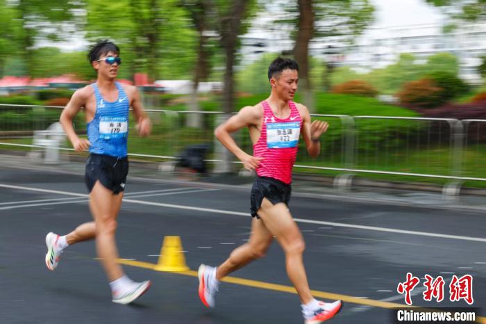 2025年全国竞走冠军赛在黄山市开幕：成年组与青