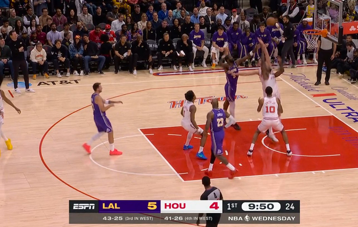 东契奇三罚全失 面对湖人遭遇关键时刻考验