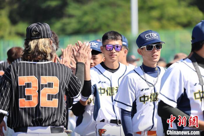 莞台杯慢速垒球邀请赛在东莞开幕 两岸24支队伍